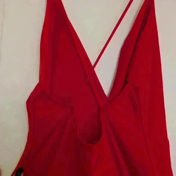 Fashion nova red jumpsuit size M with flared pants - Picture 6 of 8